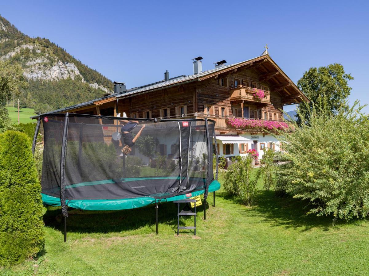 Narzenhof Wellness Chalets, Familien & Luxus Apartments Am Bauernhof Sankt Johann in Tirol Buitenkant foto