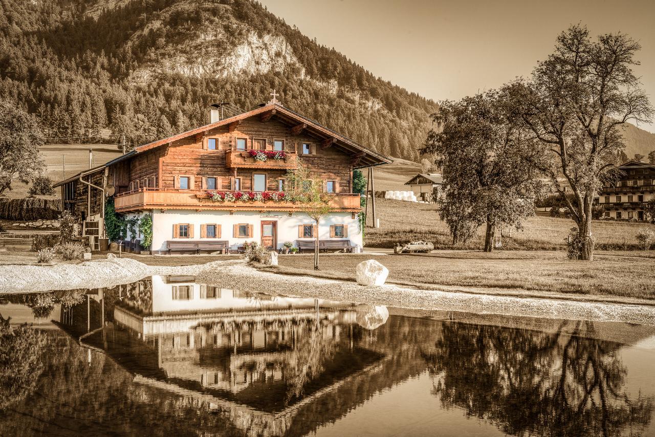 Narzenhof Wellness Chalets, Familien & Luxus Apartments Am Bauernhof Sankt Johann in Tirol Buitenkant foto